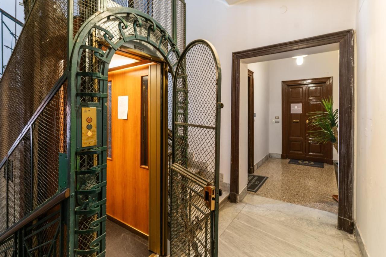 Daag Corso Luxury Apartment Рим Екстер'єр фото