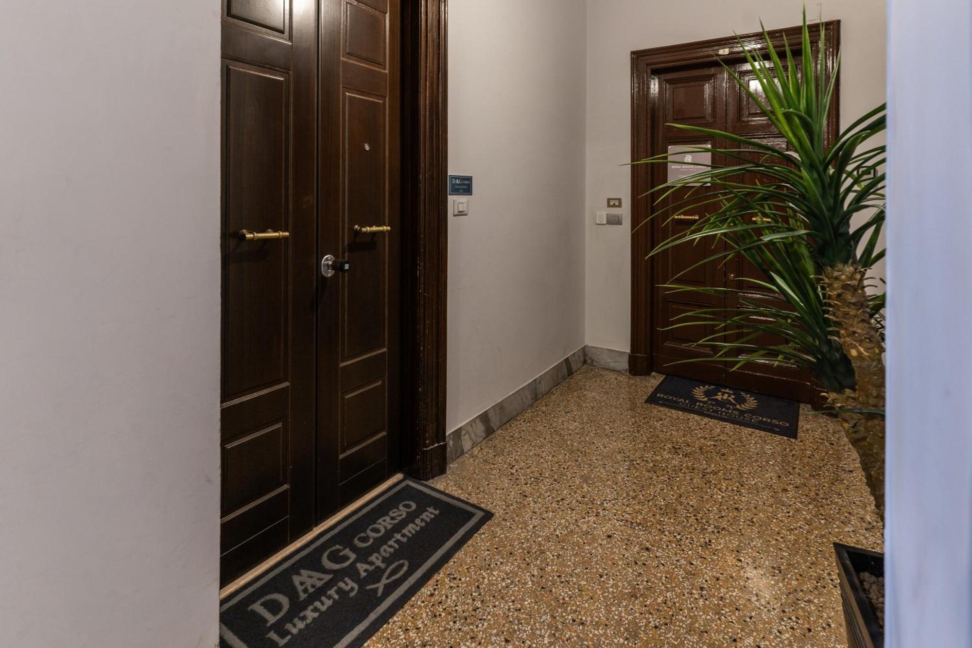 Daag Corso Luxury Apartment Рим Екстер'єр фото